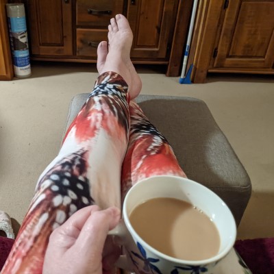 artwork leggings - Sandra Burns ART - this is me in my artwork leggings - the fabric is printed from my FLOWERS FOR YOU artwork - these leggings are SO comfortable